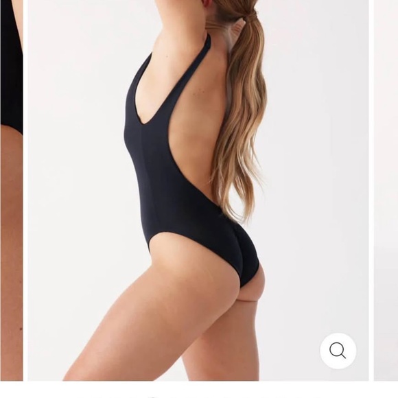 LONDRE Minimalist Black One-Piece Swimsuit - Picture 3 of 4